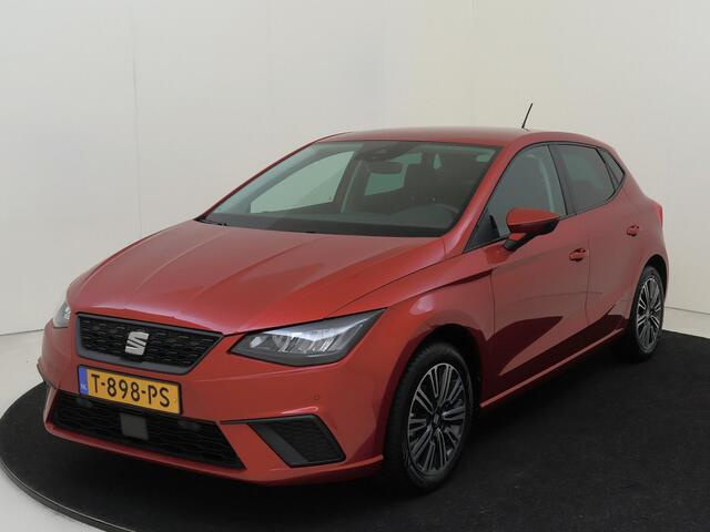 Seat IBIZA 1.0 EcoTSI Style Business Intense | Stoelverwarming | Navigatie | Digital cockpit | Parkeersensoren | CarPlay | Elektrisch inklapbare buitenspiegels | Cruise control | Climate control |