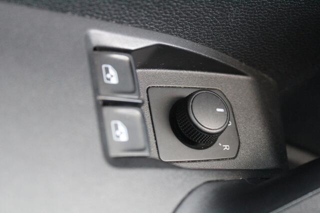 Seat IBIZA 1.0 EcoTSI Apple carplay/ Android auto l Cruise control l Climate control l Parkeer sensor