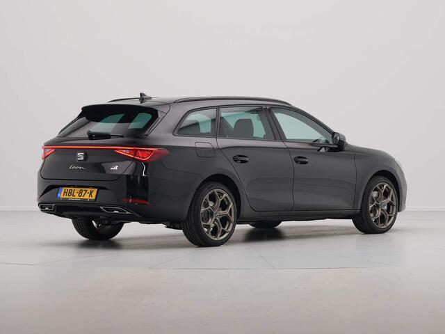 Seat LEON Sportstourer 1.5 TSI e-Hybrid FR PHEV First Edition Navigatie Carplay Sideassist Pdc Camera