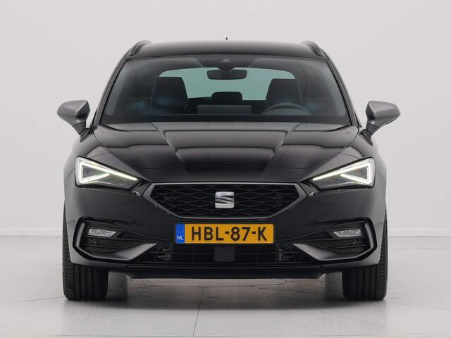 Seat LEON Sportstourer 1.5 TSI e-Hybrid FR PHEV First Edition Navigatie Carplay Sideassist Pdc Camera