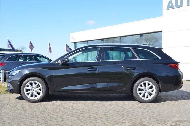 Seat LEON Sportstourer 1.5 TSI Virtual cockpit | Carplay | Adaptive cruise | LMV |