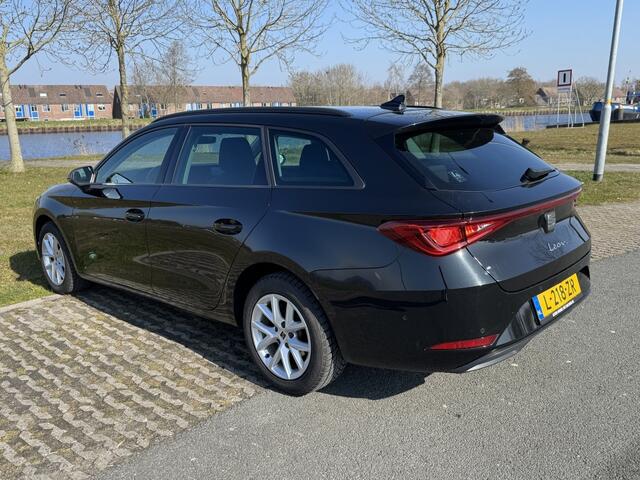 Seat LEON 1.0 eTSI Style Business intens | Camera | Carplay