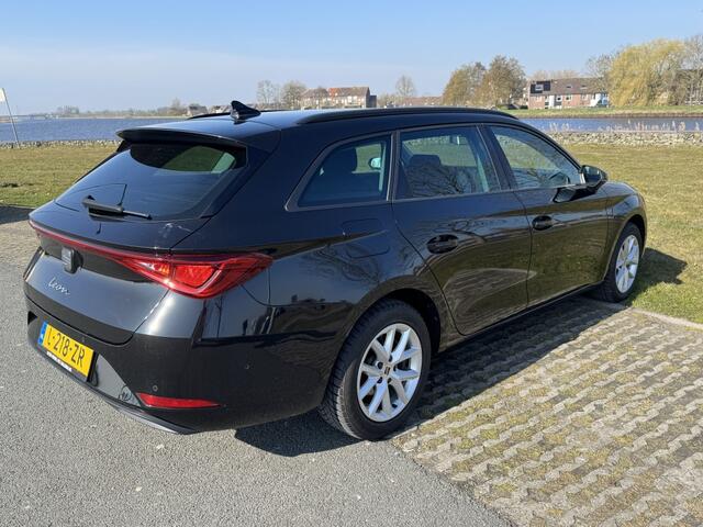 Seat LEON 1.0 eTSI Style Business intens | Camera | Carplay