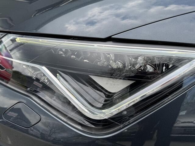 Seat LEON 1.5 TSI 150pk DSG FR Ultimate Edition Stoelverwarming LED Koplampen Virtual Cockpit BEATS Audio