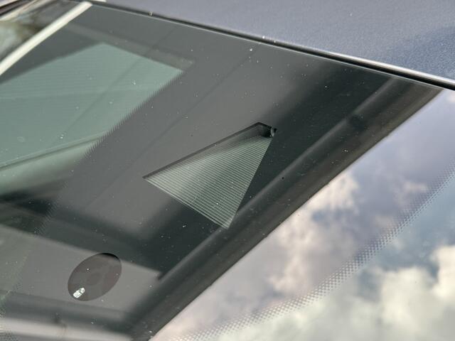 Seat LEON 1.5 TSI 150pk DSG FR Ultimate Edition Stoelverwarming LED Koplampen Virtual Cockpit BEATS Audio