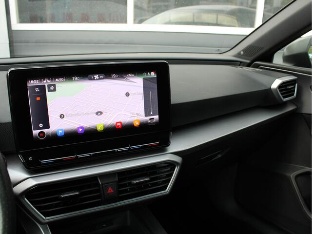 Seat LEON 1.0 TSI FR Launch Edition /Virtual Cockpit/BEATS/Trekhaak/Drive select/Camera/PDC/LED/Leder/DAB+/Stoelverw./ACC/NAP!