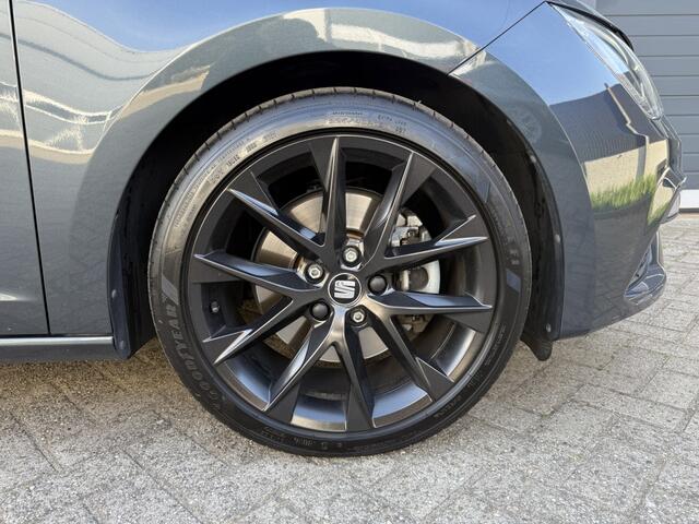 Seat LEON 1.5 TSI FR Ult.Ed.Bl NAP Pano ACC Carplay virtual Led Camera Be