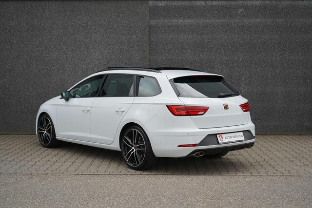 Seat LEON 2.0 TSI CUPRA 300 4-drive Pano/Schaal/Virtual/Camera/Keyless/LED/Carplay
