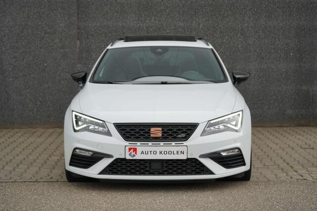 Seat LEON 2.0 TSI CUPRA 300 4-drive Pano/Schaal/Virtual/Camera/Keyless/LED/Carplay