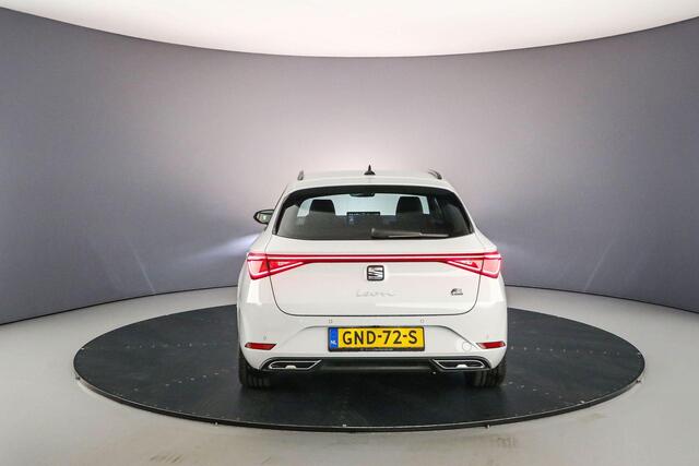 Seat LEON Sportstourer FR First Edition 1.5 TSI eHybrid 204pk DSG Automaat Adaptive cruise control, Navigatie, Achteruitrijcamera, App connect, LED verlichting, Airco, Parkeersensoren