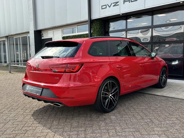 Seat LEON ST CUPRA 2.0 TSI 300PK 4DRIVE | Carplay | DCC | Camera