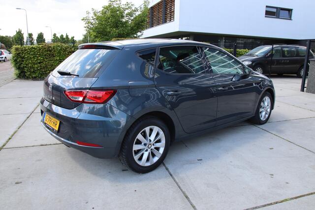 Seat LEON 1.0 EcoTSI Style Business Intense Carplay, 2x PDC, NL Auto Lente aanbieding!