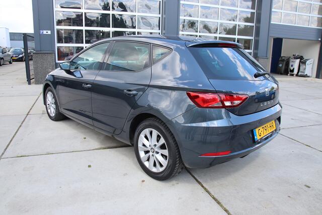 Seat LEON 1.0 EcoTSI Style Business Intense Carplay, 2x PDC, NL Auto Lente aanbieding!