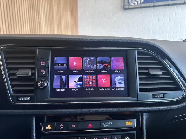 Seat LEON 1.5 TSI FR Ultimate Edition Black Pano | Digital 1.5 TSI FR Ultimate Edition Black