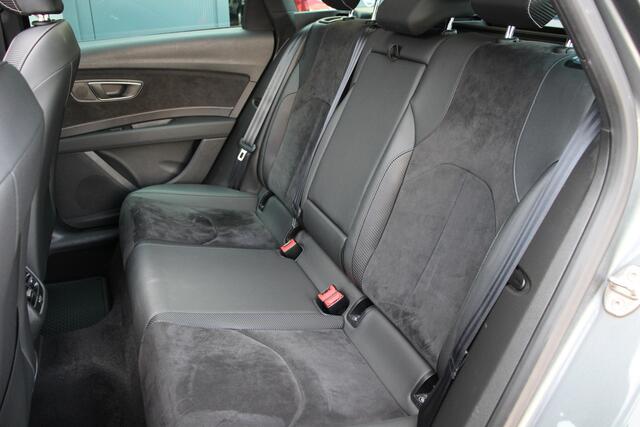 Seat LEON ST 2.0 TSI CUPRA 300 4DRIVE | Pano. | Camera | 301PK | Seat sound