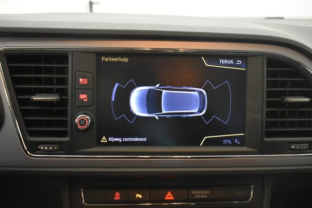 Seat LEON ST 1.0 EcoTSI Style Business Intense Trekhaak Navi Cruise Apple Carplay PDC NL Auto