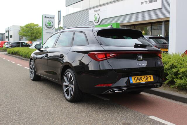 Seat LEON Sportstourer 1.5 TSI e-Hybrid FR PHEV First Edition 130 km range / Camera / Navigatiesysteem