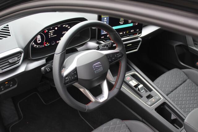 Seat LEON Sportstourer 1.5 TSI e-Hybrid FR PHEV First Edition 130 km range / Camera / Navigatiesysteem