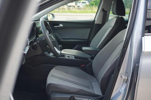 Seat LEON Sportstourer 1.0 TSI Style | groot navi |