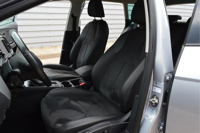 Seat LEON ST 1.0 EcoTSI Style Business Intense O.a: Full LED, Sportstoelen, Keyless, DAB, Rijklaar, Etc. All-in prijs!