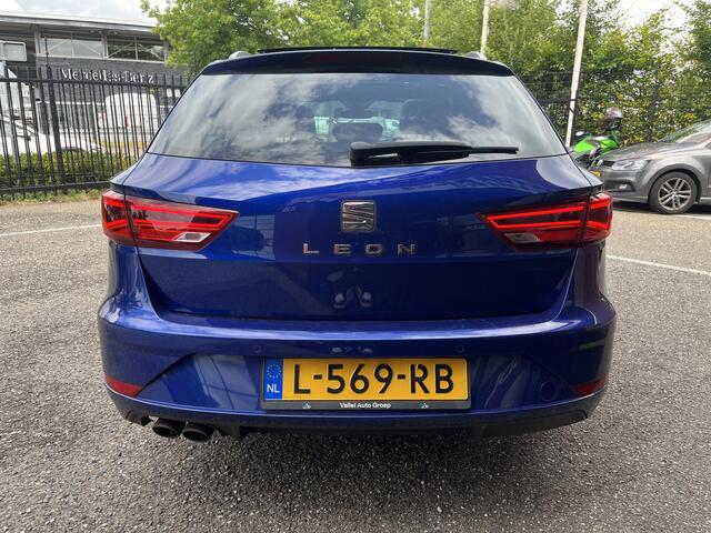 Seat LEON ST 1.8 TSI Xcellence Business Intense // LED // HALF LEDER-ALCANTARA // ELEK. STOELEN // SEAT SOUND // ADAP. CRUISE // NAVI+CARPLAY //