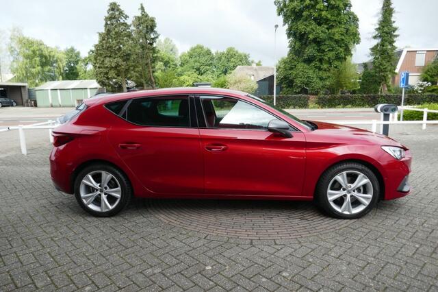 Seat LEON 1.0 TSI FR LAUNCH EDITION 110 PK VIRTUAL COCKPIT / LED / NAVI
