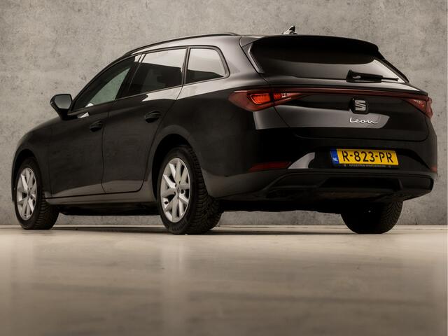 Seat LEON Sportstourer 1.0 TSI Sport (APPLE CARPLAY, CLIMATE, LM VELGEN, CRUISE, SPORTSTOELEN, GETINT GLAS, NIEUWE APK, NIEUWSTAAT)