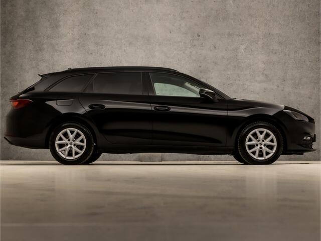 Seat LEON Sportstourer 1.0 TSI Sport (APPLE CARPLAY, CLIMATE, LM VELGEN, CRUISE, SPORTSTOELEN, GETINT GLAS, NIEUWE APK, NIEUWSTAAT)