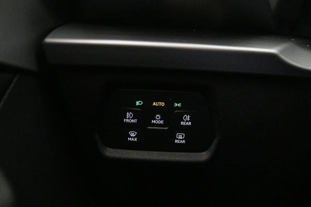 Seat LEON Sportstourer 1.5 TSI e-Hybrid FR Business ¤3.000 euro fiscaal in prijs verlaagd