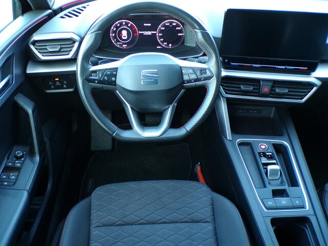 Seat LEON 1.5 eTSI FR Launch Edition 150 PK, Automaat / Carplay + Android Auto / Full LED / Virtual Cockpit / 18' Sportvelgen