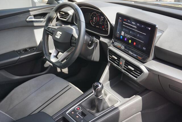 Seat LEON Sportstourer 1.0 TSI Style | groot navi | digitale cockpit