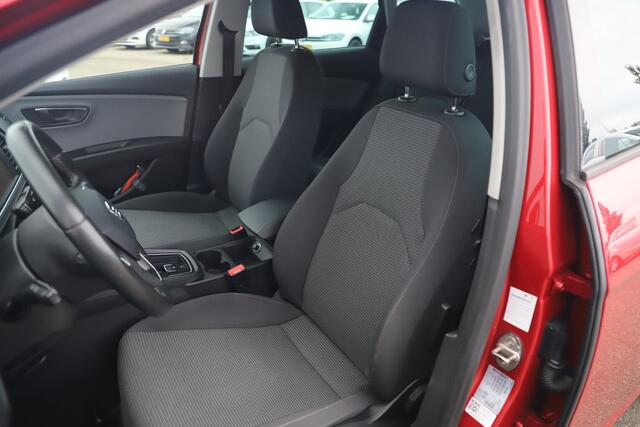 Seat LEON ST 1.0 EcoTSI Style Business Intense DSG Automaat Navigatie Achteruitrijcamera Carplay Android Climate Cruise Control Rijstrooksensor
