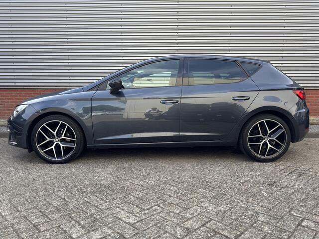 Seat LEON 1.5 TSI FR Ultimate Edition | Beats Sound | Car Play | Virt. Cockpit | LMV 18" | Dealer Onderhouden |