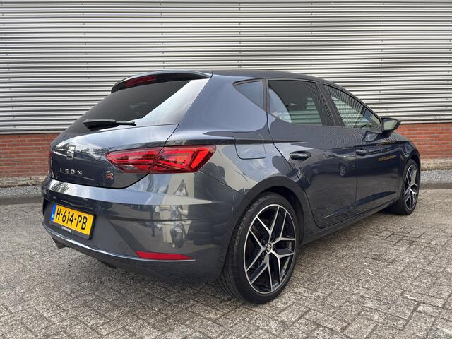 Seat LEON 1.5 TSI FR Ultimate Edition | Beats Sound | Car Play | Virt. Cockpit | LMV 18" | Dealer Onderhouden |