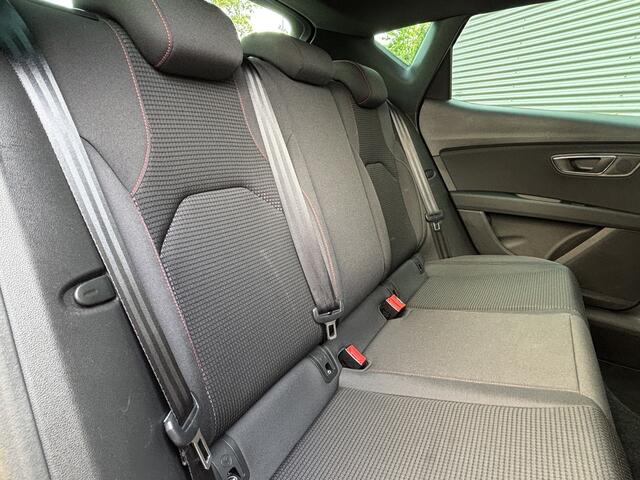 Seat LEON 1.5 TSI FR Ultimate Edition | Beats Sound | Car Play | Virt. Cockpit | LMV 18" | Dealer Onderhouden |