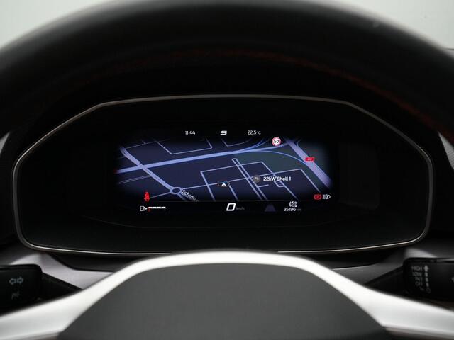 Seat LEON 1.0 TSI 110 pk FR Business Intense | Achteruitrijcamera | Navigatie | Sportonderstel | Side Assist