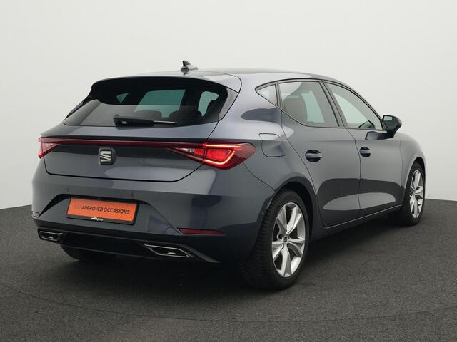 Seat LEON 1.0 TSI 110 pk FR Business Intense | Achteruitrijcamera | Navigatie | Sportonderstel | Side Assist