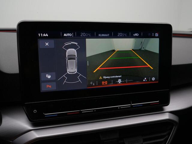 Seat LEON 1.0 TSI 110 pk FR Business Intense | Achteruitrijcamera | Navigatie | Sportonderstel | Side Assist