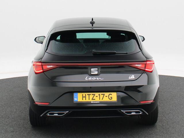 Seat LEON Sportstourer 1.4 TSi 204 Pk Phev eHybrid FR Business Intense | LED | Sensoren | Carplay | Navigatiesysteem | Stoel Verwarming | Climate Control | Privacy Glass | 17 Inch | 63.623 Km!!
