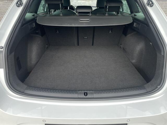 Seat LEON Sportstourer 1.4 TSI eHybrid PHEV FR Business Intense | LED | Virtual Cockpit | Memory | Navi | Camera | Carplay | ACC | Sfeerverlichting