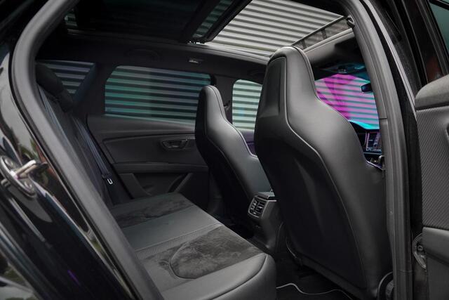 Seat LEON ST 2.0 TSI 4DRIVE CUPRA R Ultimate Edition / Pano / Carplay