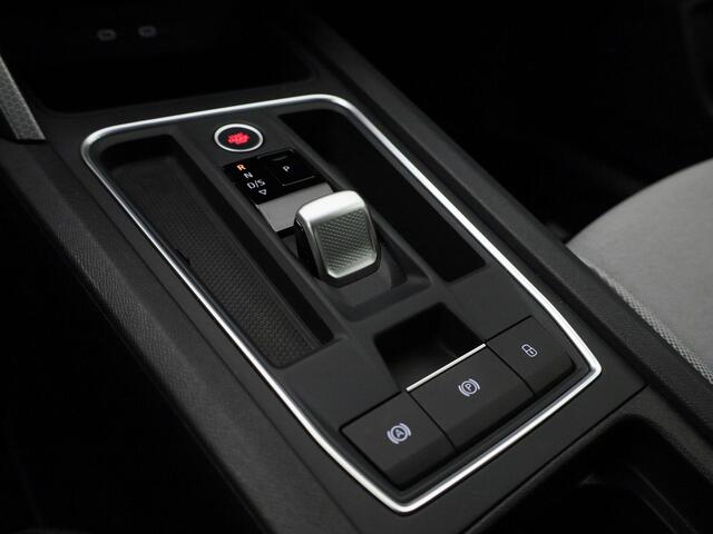 Seat LEON Sportstourer 1.5eTSI/150PK Style DSG · Camera + Parkeersensoren · Keyless · App connect · Garantie tot maart 2029