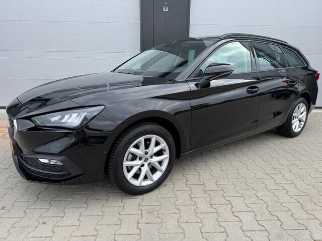 Seat LEON 1.0 TSI STYLE BUSINESS INTENS / ACC / CAMERA / APPLE CARPLAY / NL-AUTO / DEALER ONDERHOUDEN.