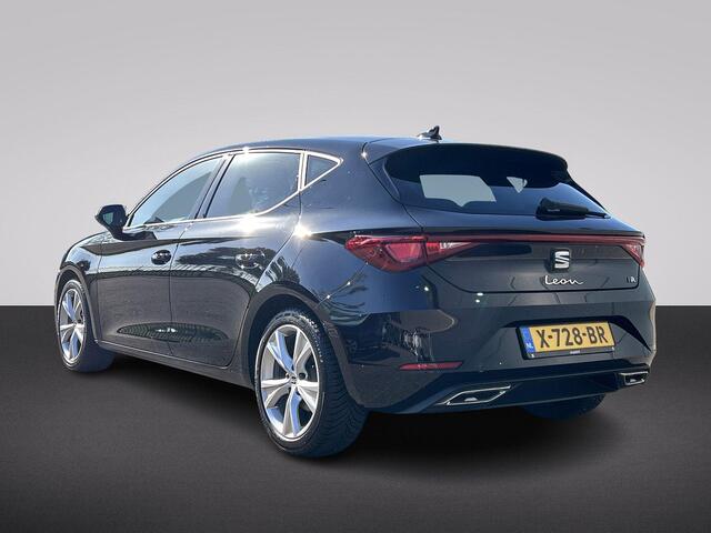 Seat LEON 1.0 TSI FR Business 110 pk | Verlengde garantie | Navigatie | Parkeersensoren achter | Full LED koplampen | Stoelverwarming |