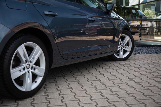 Seat LEON 1.5 TSI FR Business Intense Cruise control, Sportstuur, Rode sticksels