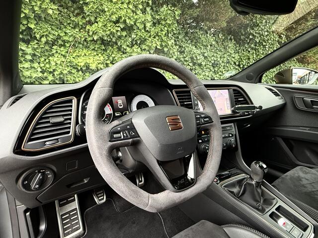 Seat LEON ST 2.0 TSI CUPRA R 365PK Limited Edition 221 of 799