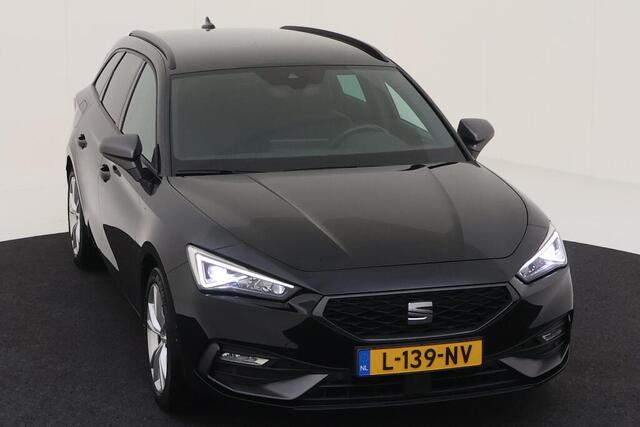 Seat LEON Sportstourer 1.5 TSI FR Business Intense / Navigatie / Led / Camera / Parkeersensoren / Lichtmetaal 17 inch /