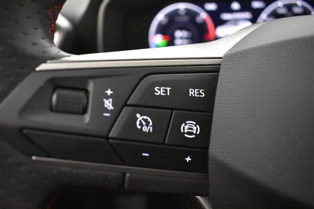 Seat LEON 1.4 TSI eHybrid PHEV FR Business Intense Navi Adep Cruis