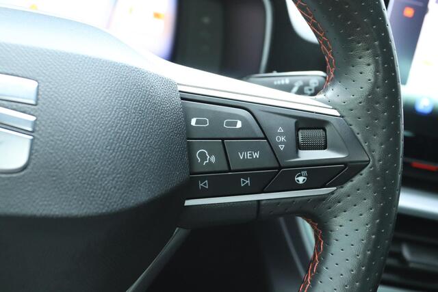 Seat LEON 1.5 TSI FR LAUNCH EDITION | PANO | VIRT. COCKPIT | LED | CAMERA | KEY-LESS | ACC | WINTERPACK