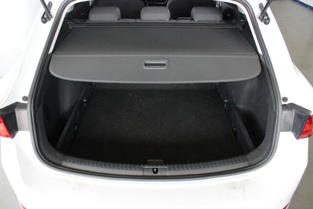 Seat LEON Sportstourer 1.5 eTSI Style Carplay | Adapt. Cruise | Full LED |